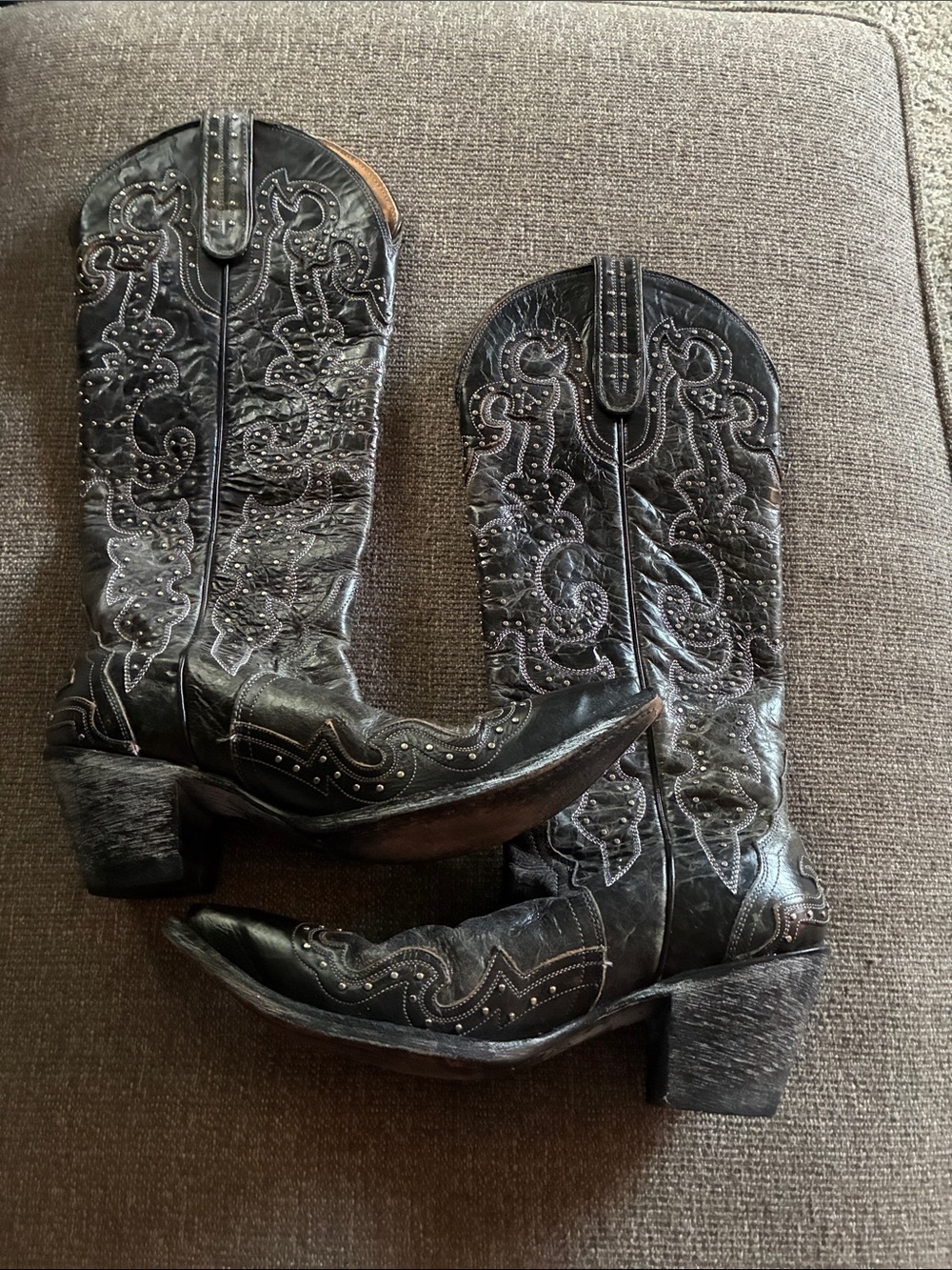 Women's Black Western Embroidered Studded Cowboy Boots
